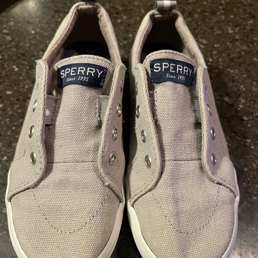 Sperry kids sneakers size 1M